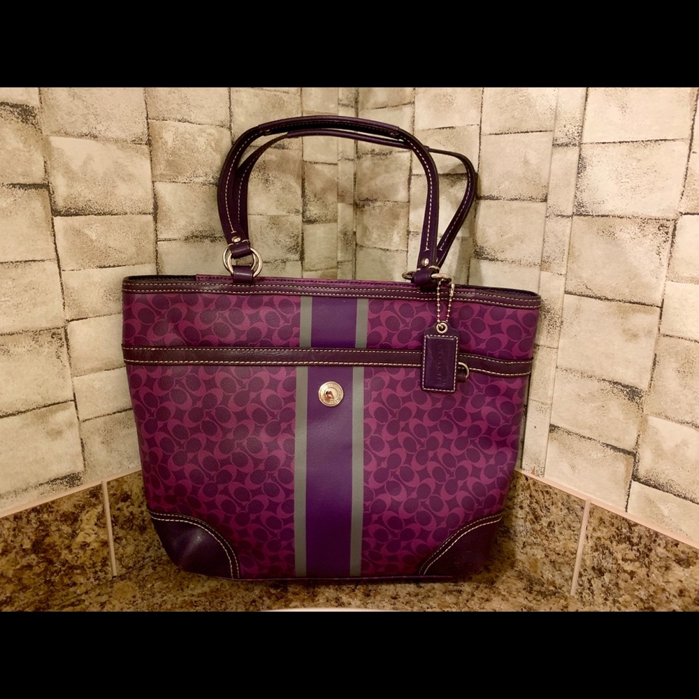 Coach shoulder bag